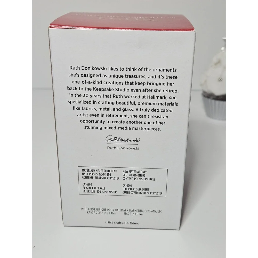 Hallmark 2021 Star-Tipped Sweetness Christmas Cupcakes Ornament 12th Series NIB